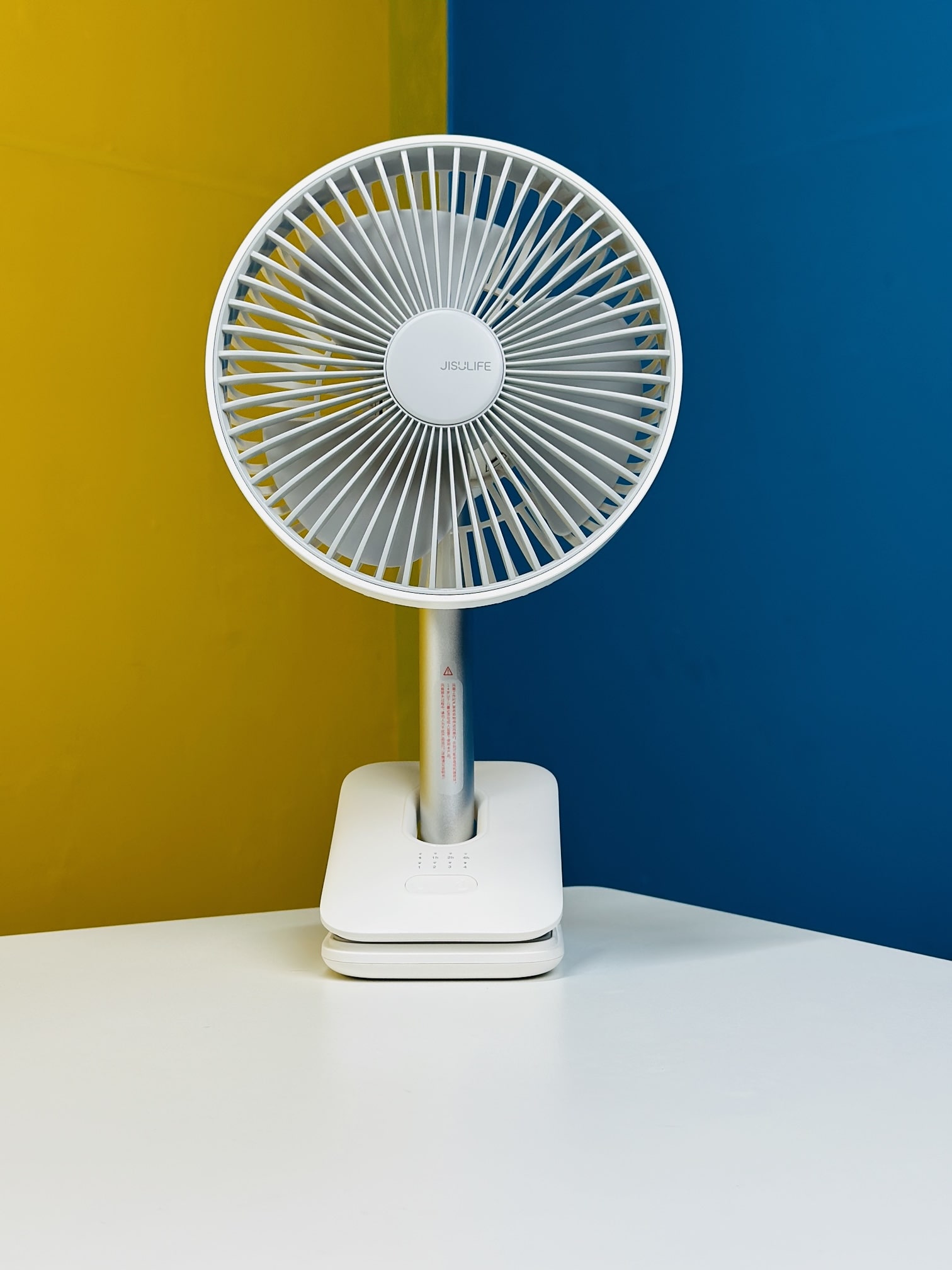 JISULIFE-FA13R-8000mAh-5-Speeds-Auto-Oscillation-Clip-Desk-Fan-White-6.jpg